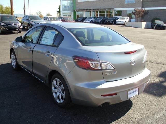 Mazda 3 2012 photo 4
