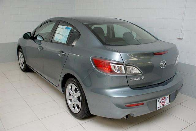 Mazda 3 2012 photo 3