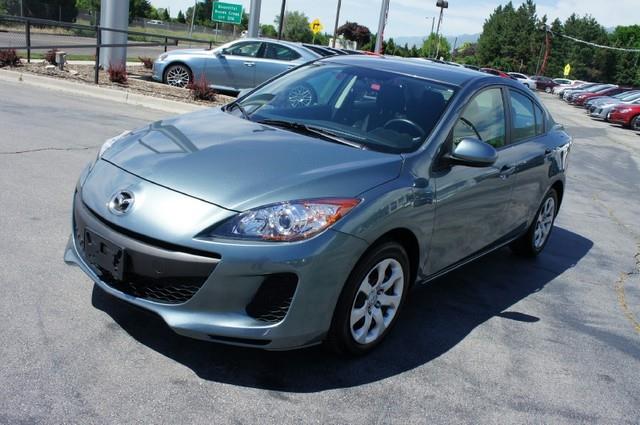 Mazda 3 2012 photo 1