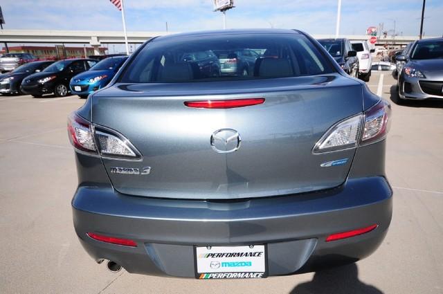 Mazda 3 2012 photo 3
