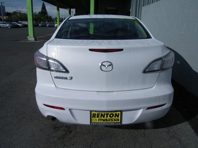 Mazda 3 2012 photo 2