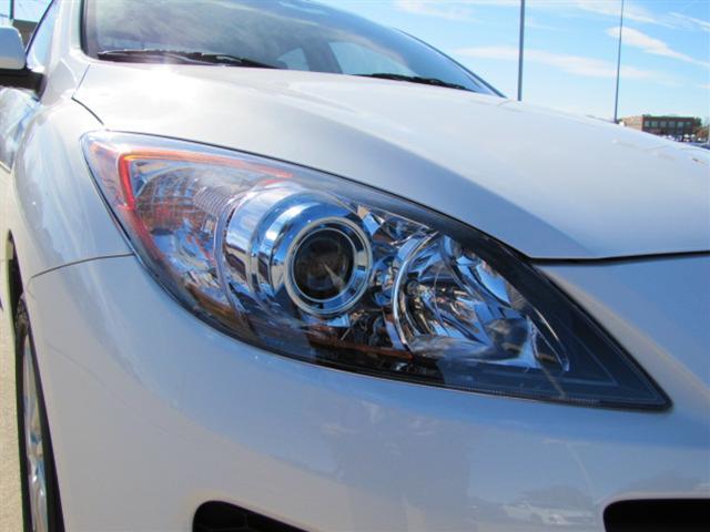 Mazda 3 2012 photo 3