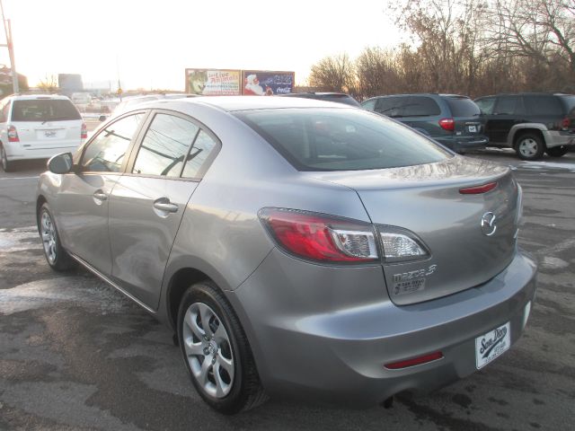 Mazda 3 152579 Sedan