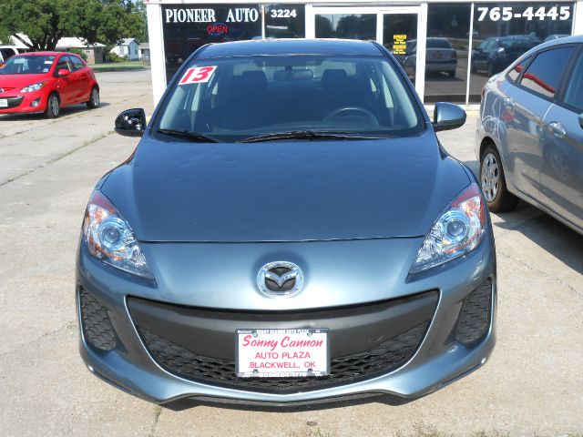 Mazda 3 2013 photo 1