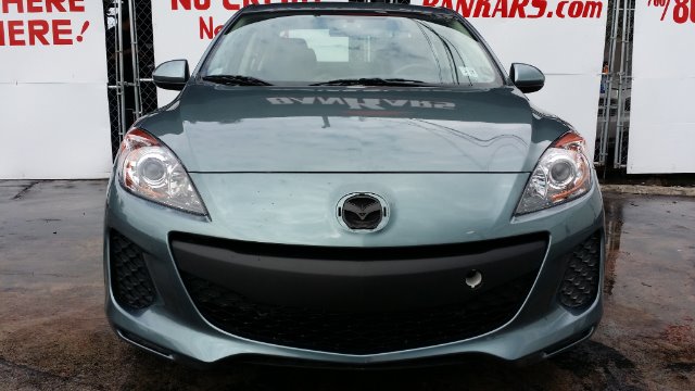 Mazda 3 2013 photo 3
