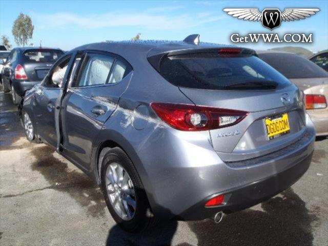 Mazda 3 2014 photo 4