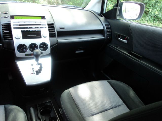 Mazda 5 2006 photo 12
