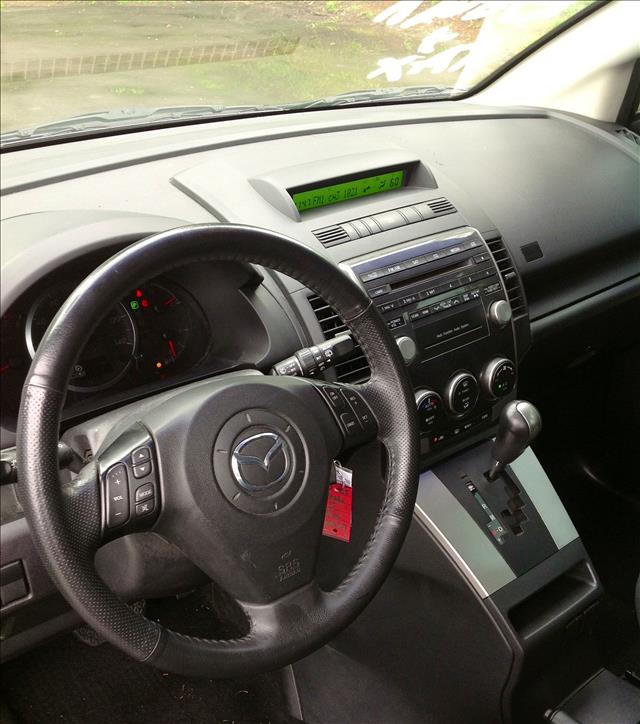 Mazda 5 2008 photo 7