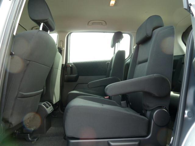 Mazda 5 2010 photo 3