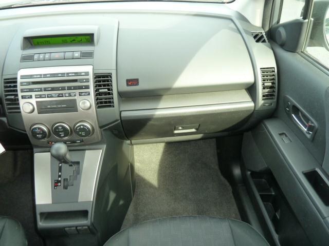 Mazda 5 2010 photo 5