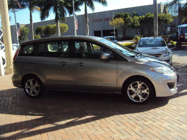 Mazda 5 2010 photo 3