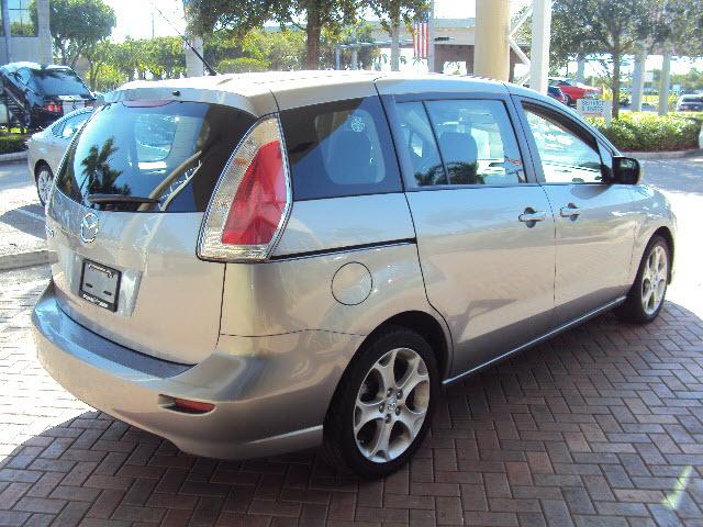 Mazda 5 2010 photo 4