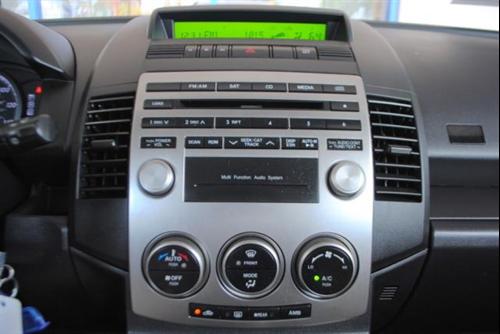 Mazda 5 2010 photo 3