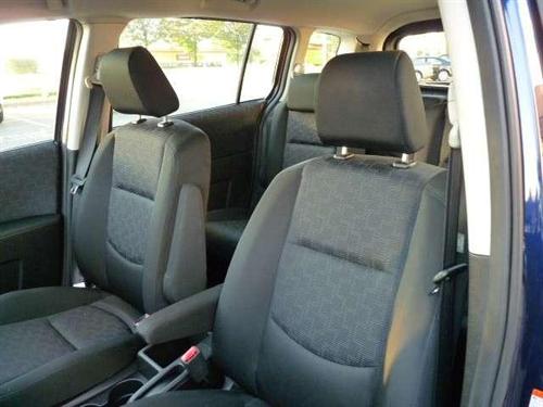 Mazda 5 2010 photo 3