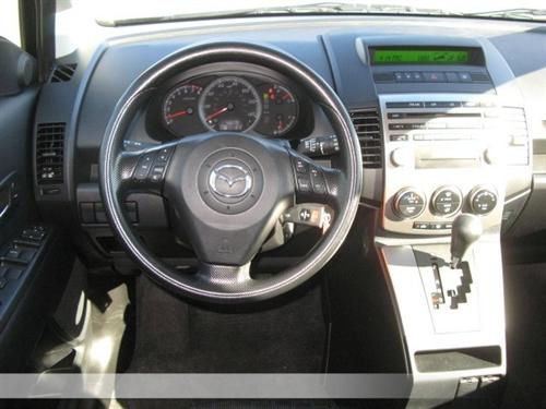 Mazda 5 2010 photo 1
