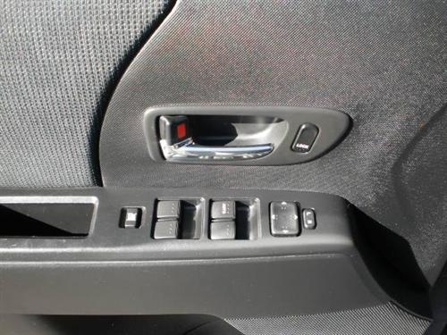 Mazda 5 2010 photo 2