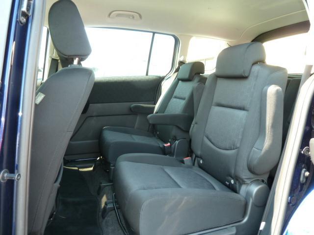 Mazda 5 2010 photo 3