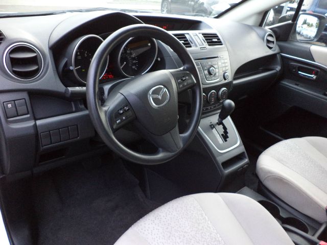 Mazda 5 2012 photo 3