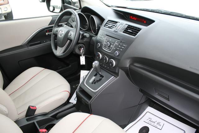Mazda 5 2012 photo 3