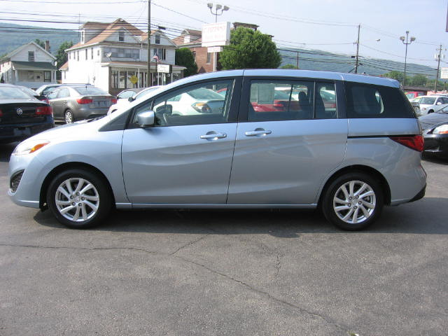 Mazda 5 2012 photo 13