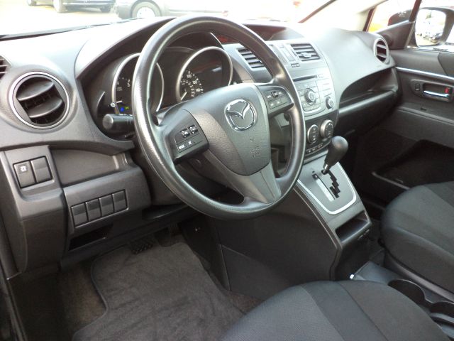 Mazda 5 2013 photo 3