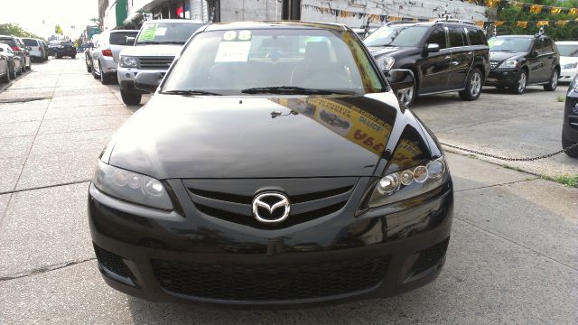 Mazda 6 4dr Sdn 2.4L FWD Sedan