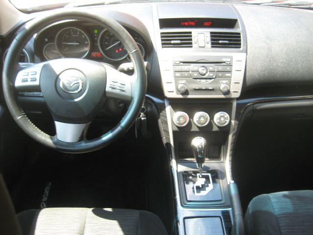 Mazda 6 2010 photo 2