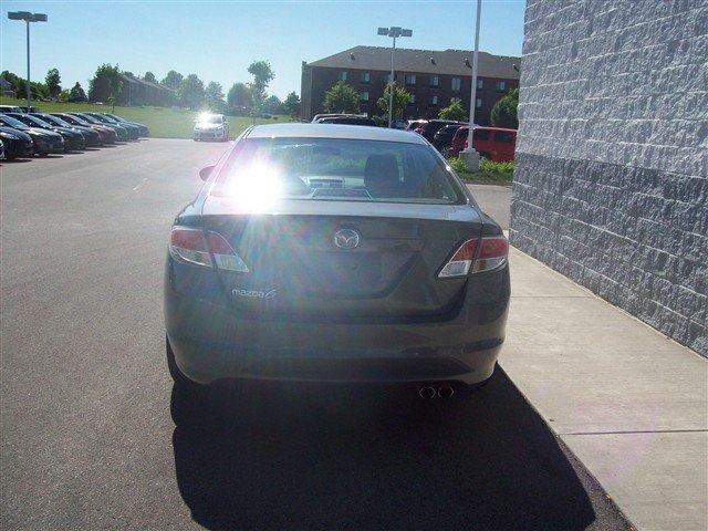 Mazda 6 2010 photo 2