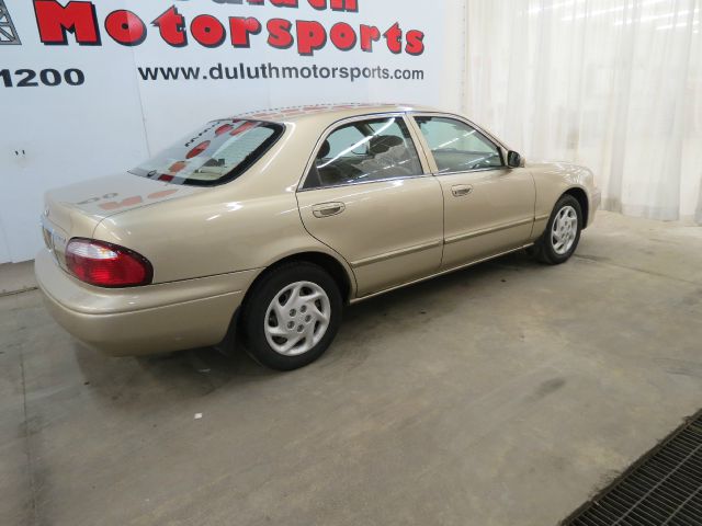 Mazda 626 2000 photo 4