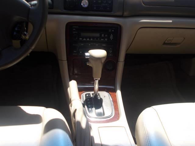 Mazda 626 2000 photo 2