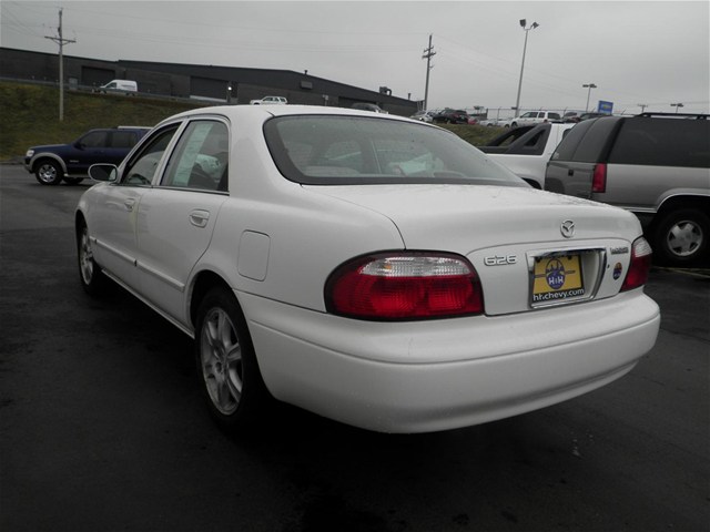Mazda 626 2002 photo 3