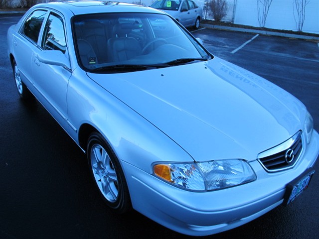 Mazda 626 2002 photo 3