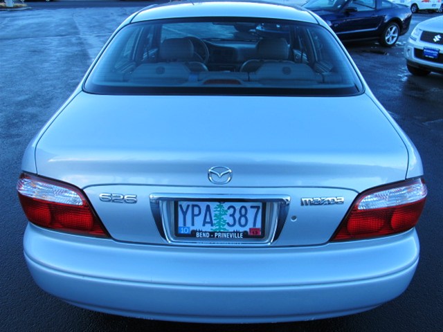 Mazda 626 2002 photo 5