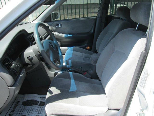 Mazda 626 2002 photo 2