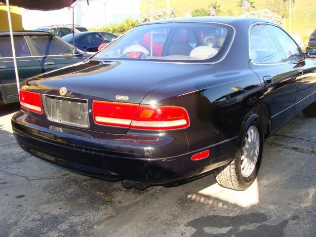 Mazda 929 1995 photo 1