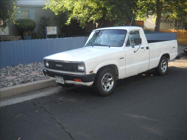 Mazda B-Series 1984 photo 1