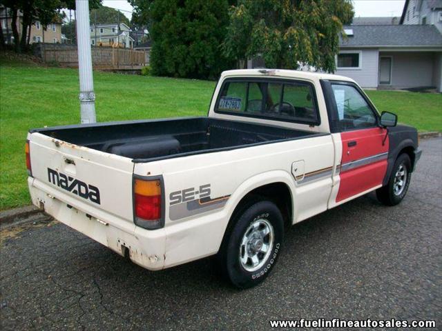 Mazda B-Series 1987 photo 1