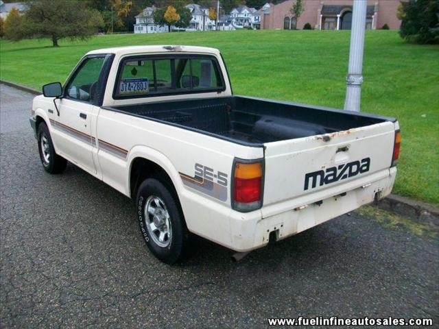 Mazda B-Series 1987 photo 4