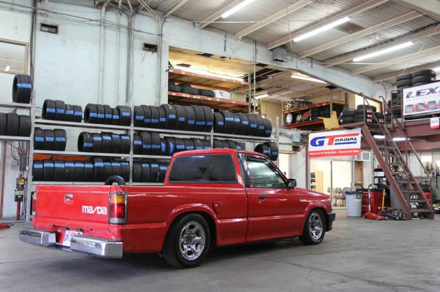 Mazda B-Series 1987 photo 1