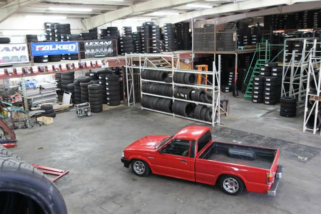 Mazda B-Series 1987 photo 3