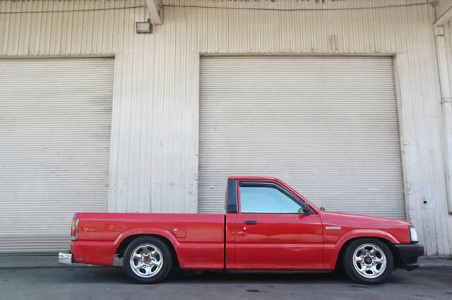 Mazda B-Series 1987 photo 4