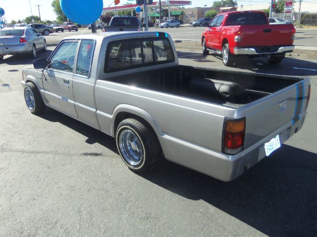 Mazda B-Series 1989 photo 0