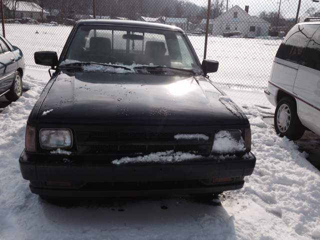 Mazda B-Series 1990 photo 1