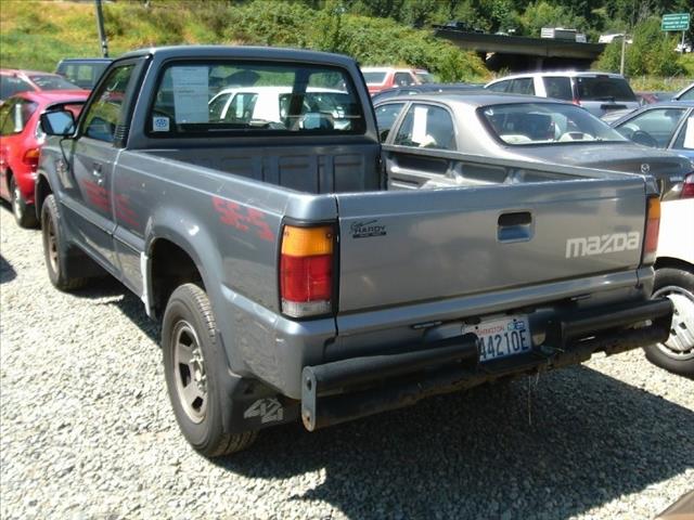 Mazda B-Series 1990 photo 2