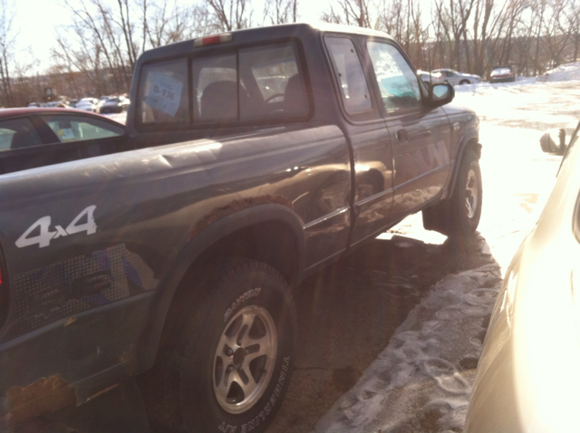 Mazda B-Series 1994 photo 2