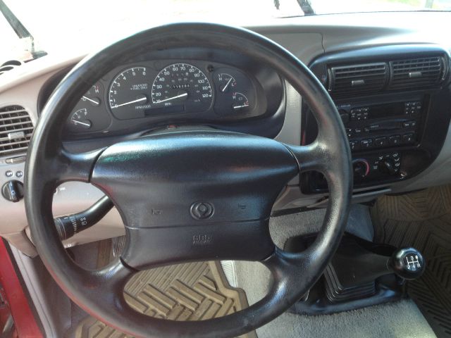 Mazda B-Series 1996 photo 2