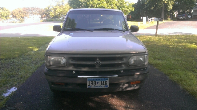 Mazda B-Series 1997 photo 2