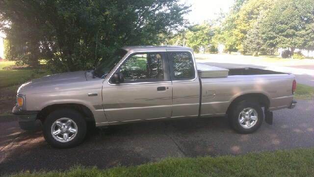 Mazda B-Series 1997 photo 4