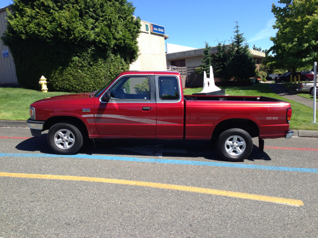 Mazda B-Series 4D Truck Pickup Truck