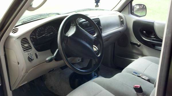 Mazda B-Series RE CAB STX Pickup Truck